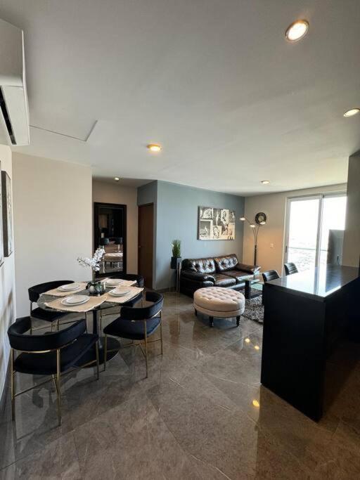 Apartamento Lujoso Departamento En Monterrey
