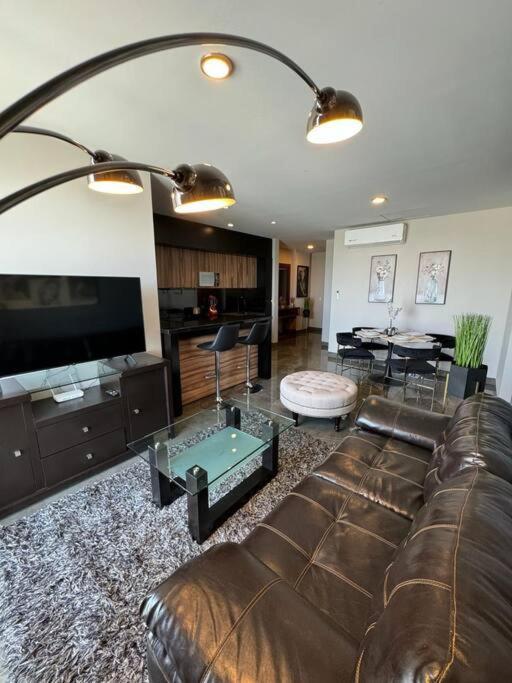 Apartamento Lujoso Departamento En *